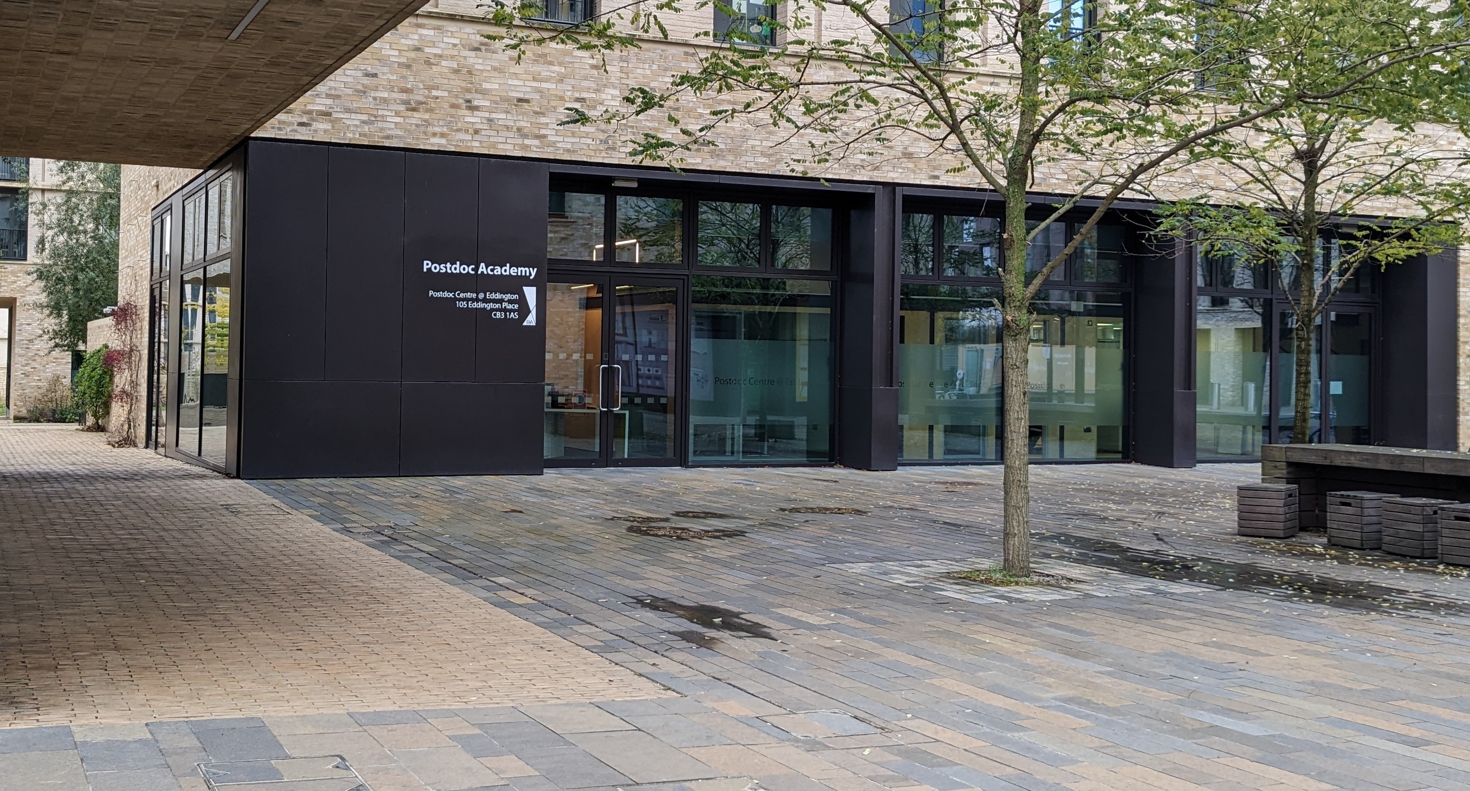 The Eddington Postdoc Centre, reception, offices, and hot desking space