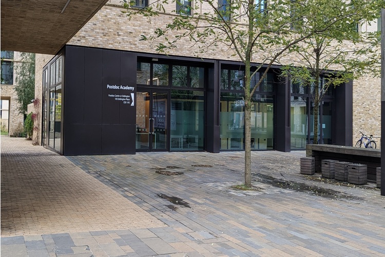 Postdoc Centre Eddington Reception - view from outside Postdoc Centre Eddington Reception - view from outside
